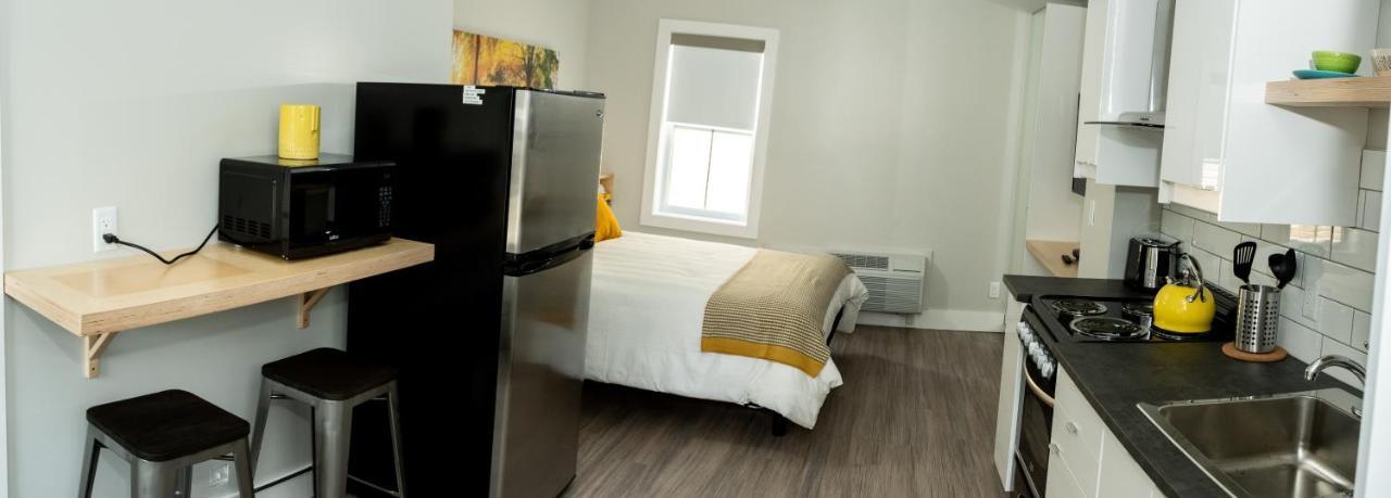 Morel Executive Suites Едмундстон Екстер'єр фото