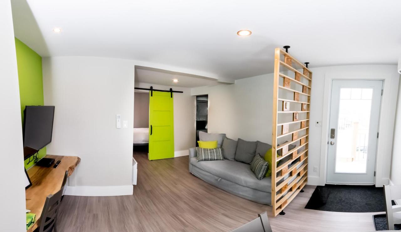 Morel Executive Suites Едмундстон Екстер'єр фото
