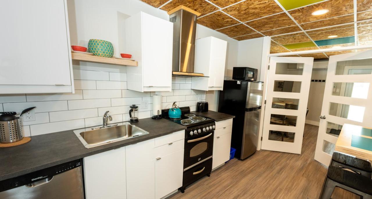 Morel Executive Suites Едмундстон Екстер'єр фото
